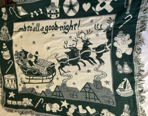 Vintage CROWN CRAFT 100% Cotton Fringed Woven Throw Blanket Santa Sleigh Green