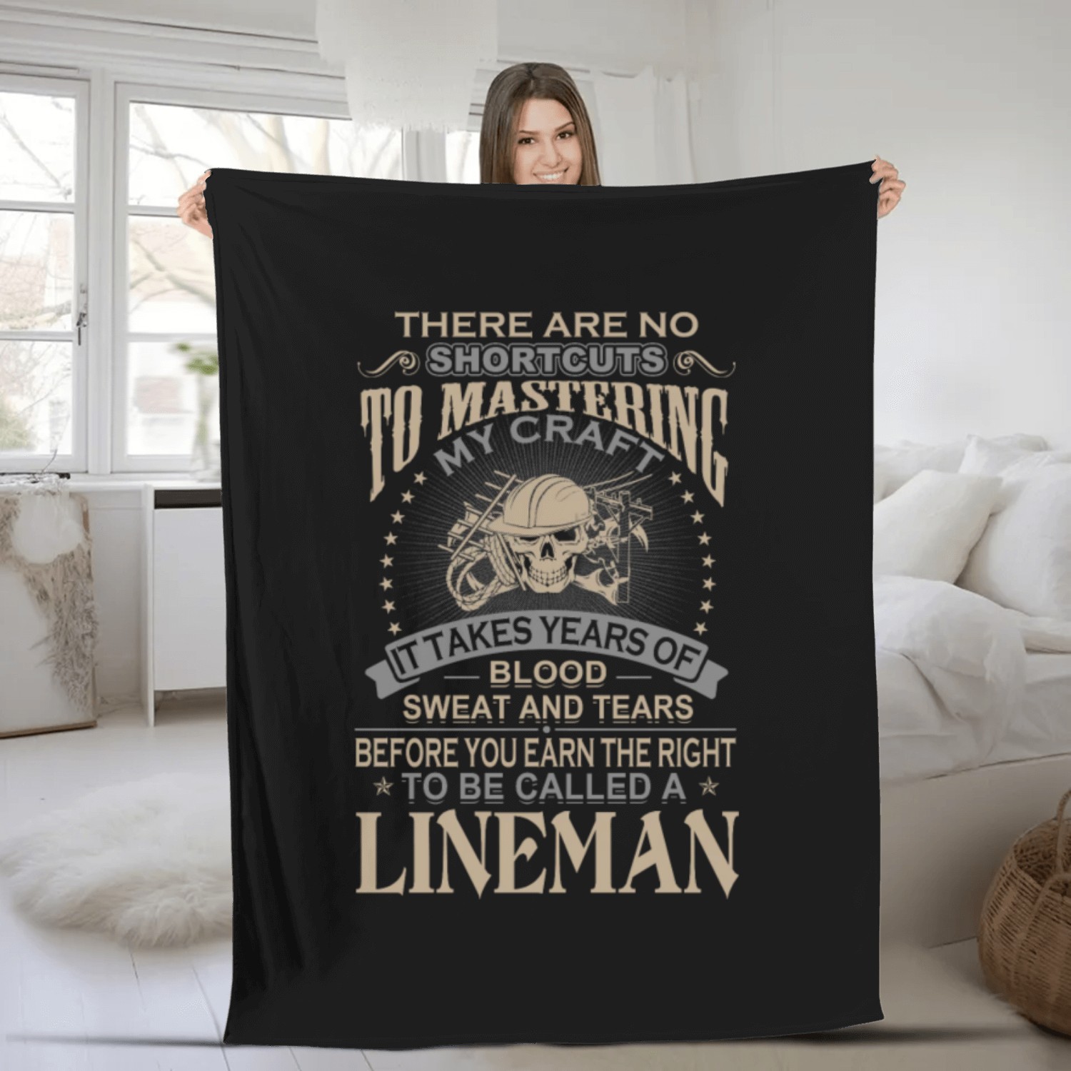 Lineman - It takes years of blood sweat and tear Fleece Blankets