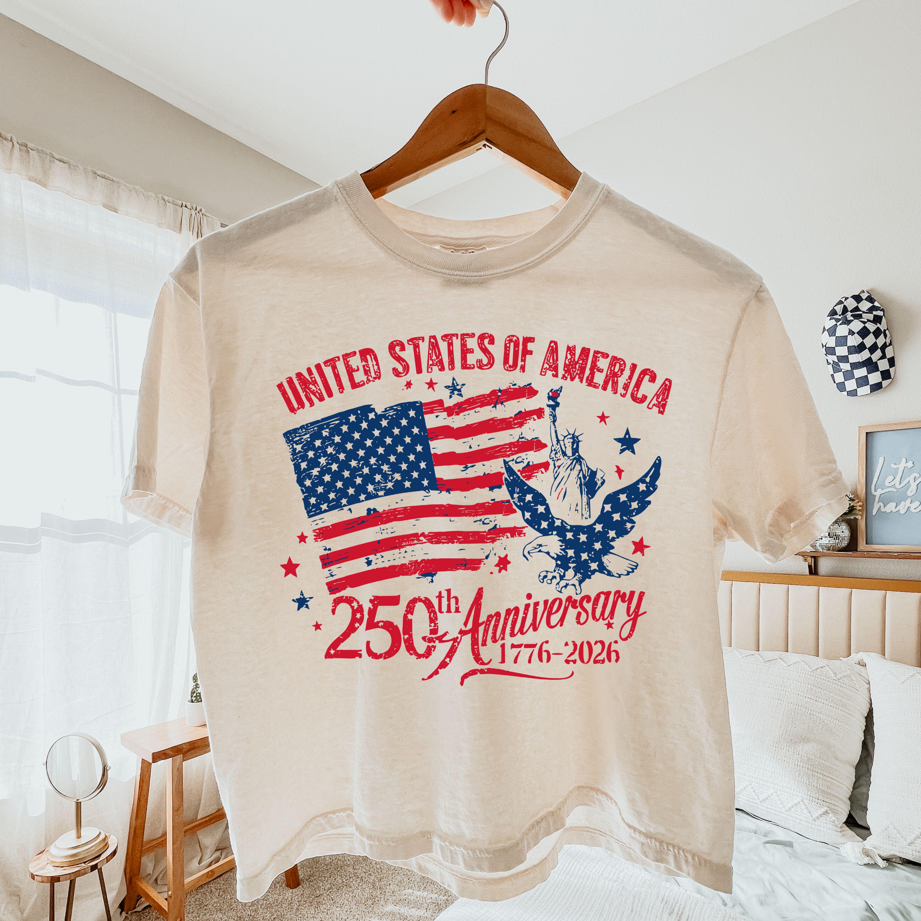 250th Crop Top Patriotic Fourth of July Graphic Tee Vintage Flag Shirt Women's Crop Top