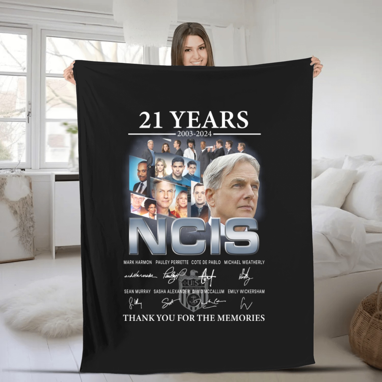 Ncis Fleece Blankets, 21Th Years 2003 2024 Thank You Signatures Fleece Blankets Fleece Blankets, Gift For Ncis Lover