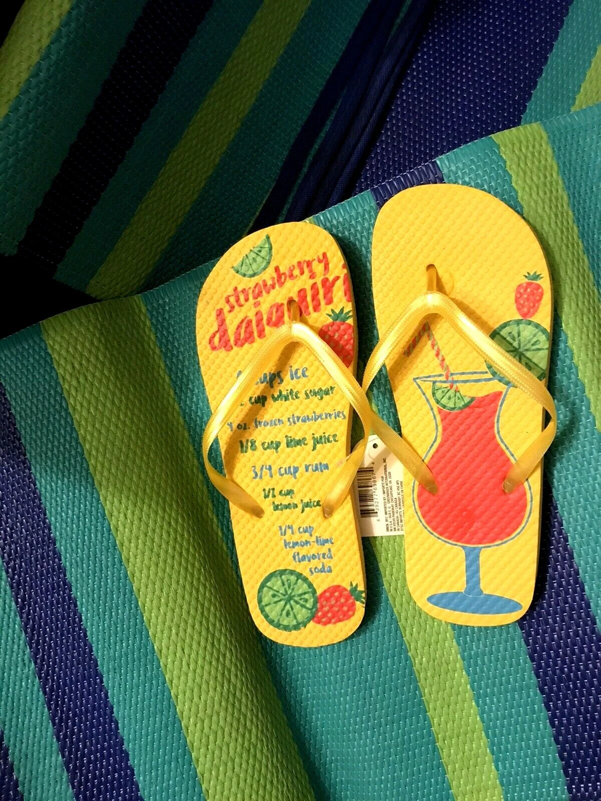 Womens Cocktail Inspired Flip Flops Sandals Thong (Size S)