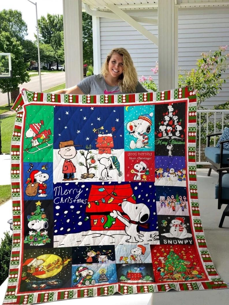 Funny Snoop Quilt Blanket, Lover Snoop Quilt Blanket, Snoop Christmas Bedding