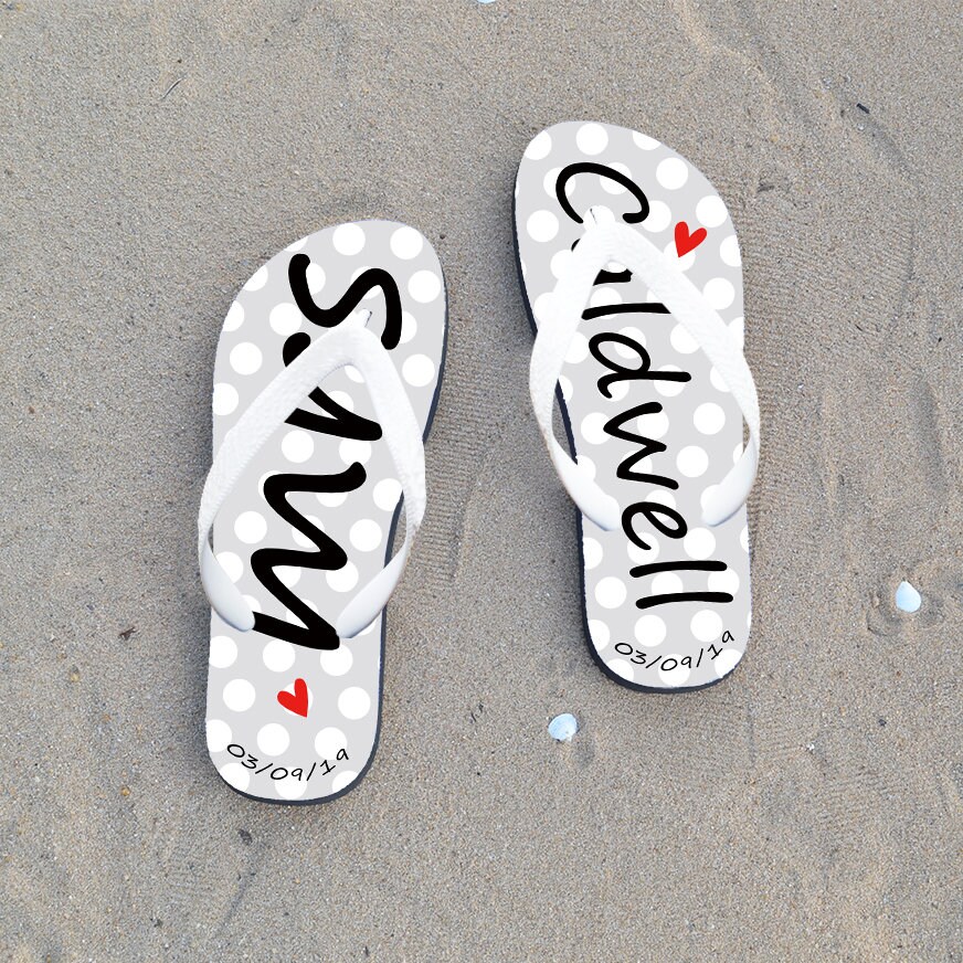 Just married flip flops ,Mrs flip flop,custom flip flop ,personalized flip flops ,bridesmaid flip flop ,custom flip flops