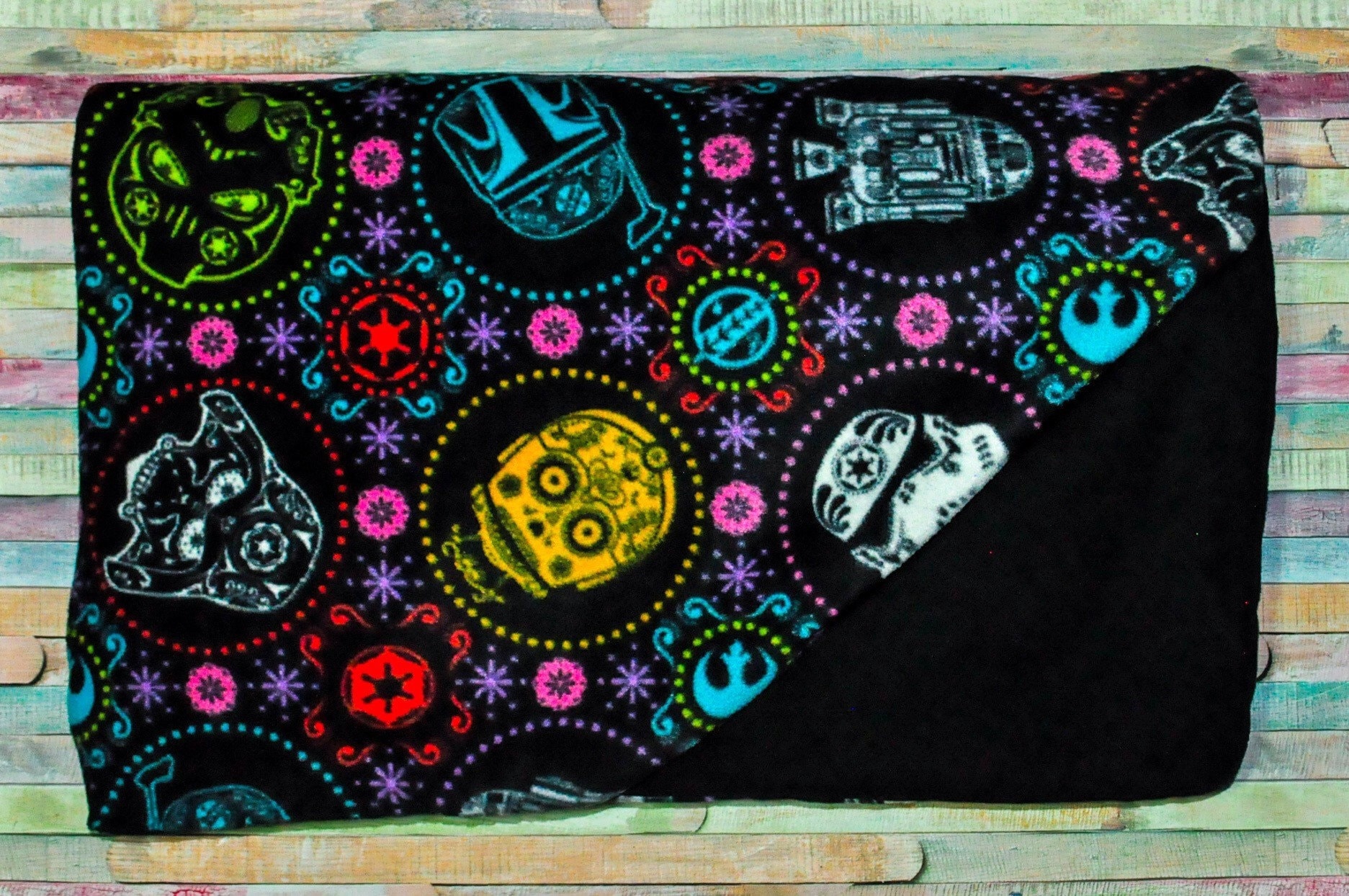 Nerdiblankets Fleece Sugar Skull Throw Blanket