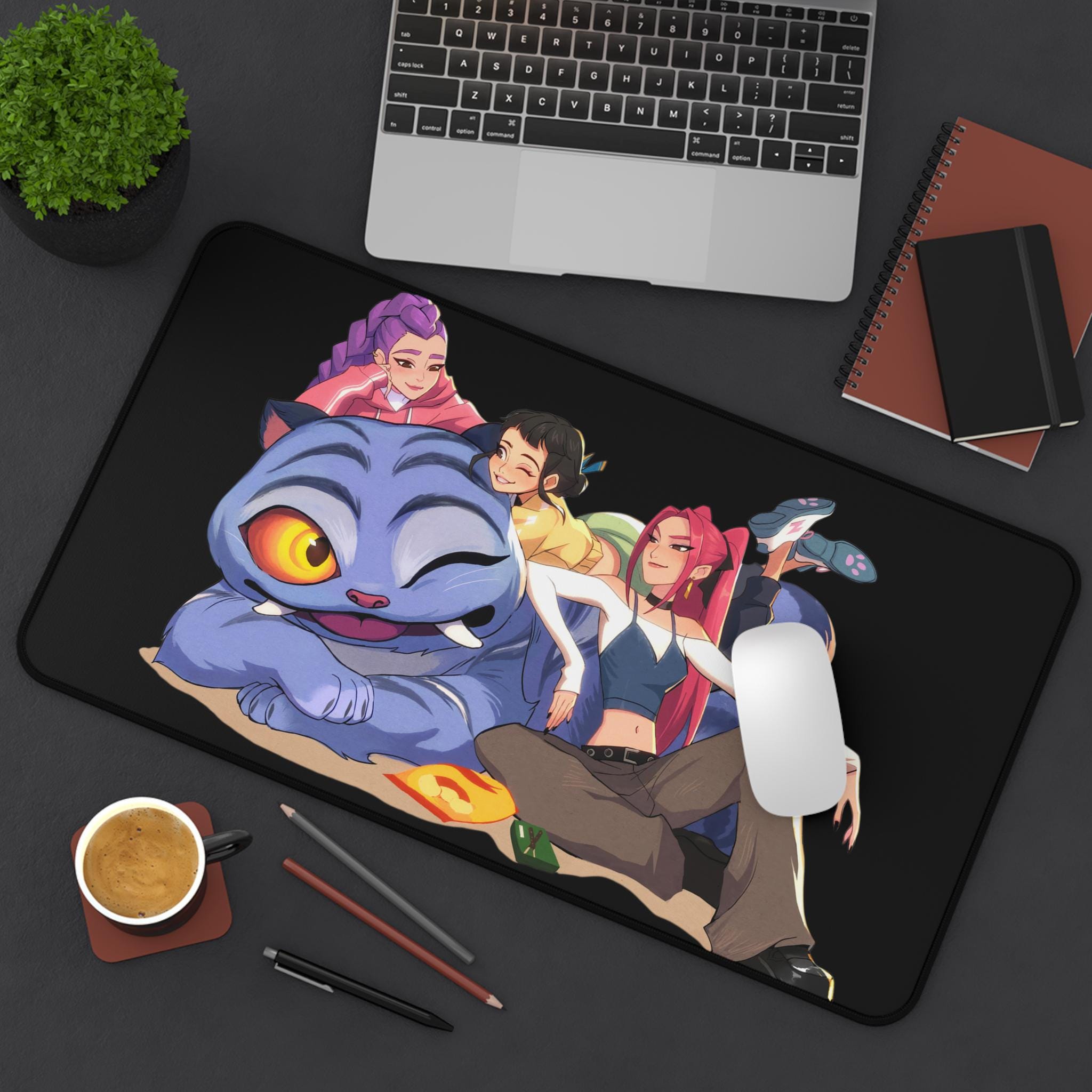 Kpop Desk Mat: Huntrx Girls, Saja Boys Anime