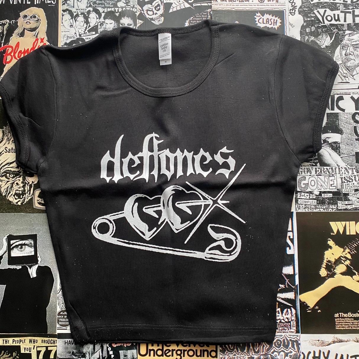 Deftone safety pin black crop baby tee